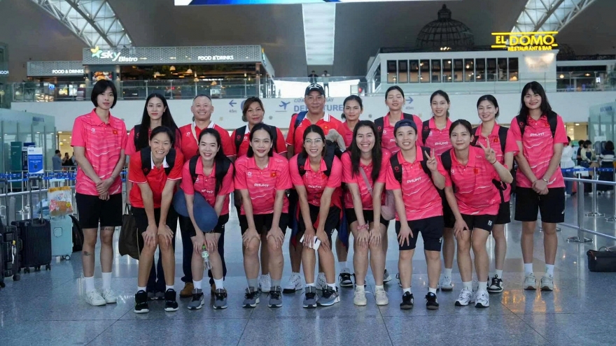 Women volleyball team leave for World Championship in Thailand